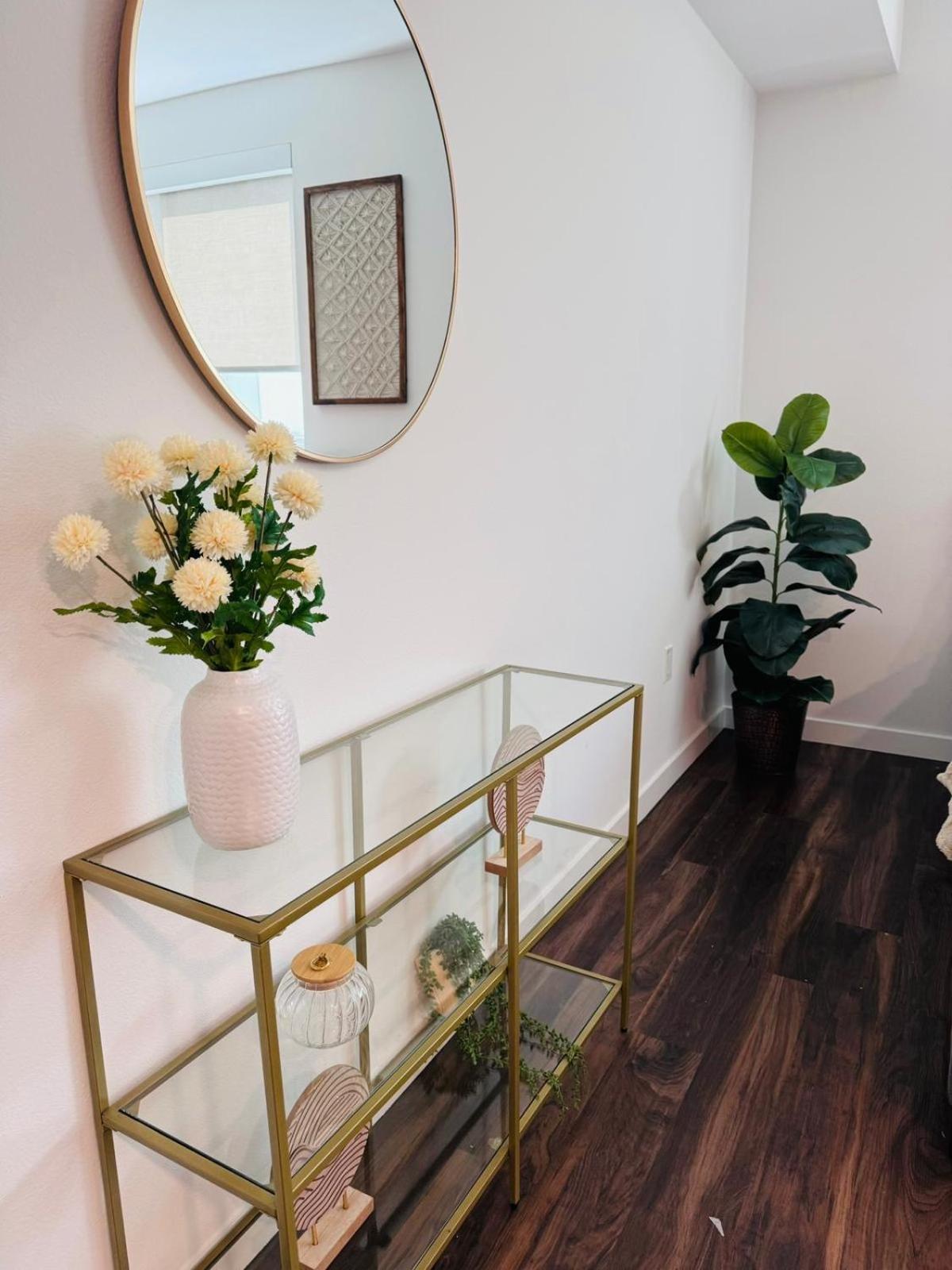 Spectacular Cozy Loft Hollywood Free Parking *