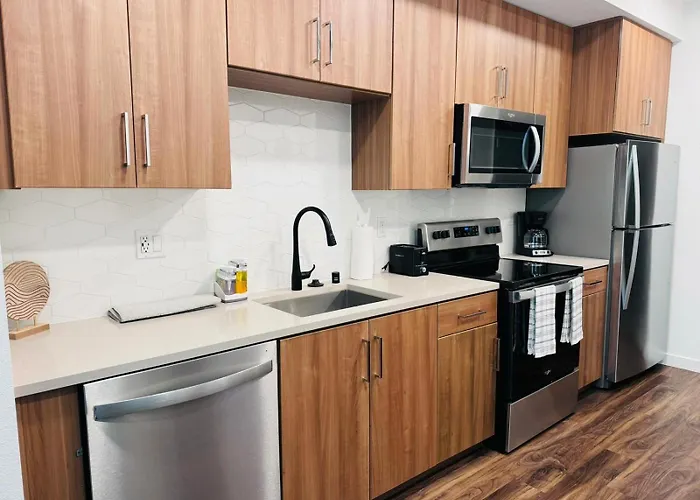 Spectacular Cozy Loft Hollywood Free Parking