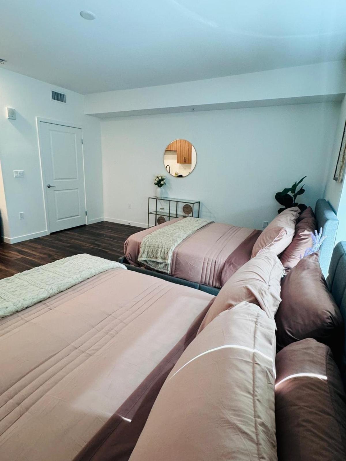 Apartment Spectacular Cozy Loft Hollywood Free Parking